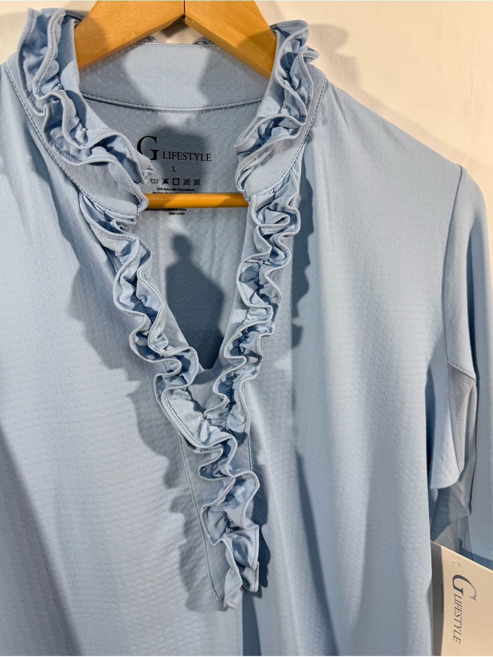 G Lifestyle Double Ruffle Long Sleeve Golf Top Light Blue/Bright Peri Size L NWT - Picture 3 of 7